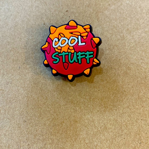 🐊6/$12🐊 Cool Stuff Planet Croc Charm - Picture 1 of 3